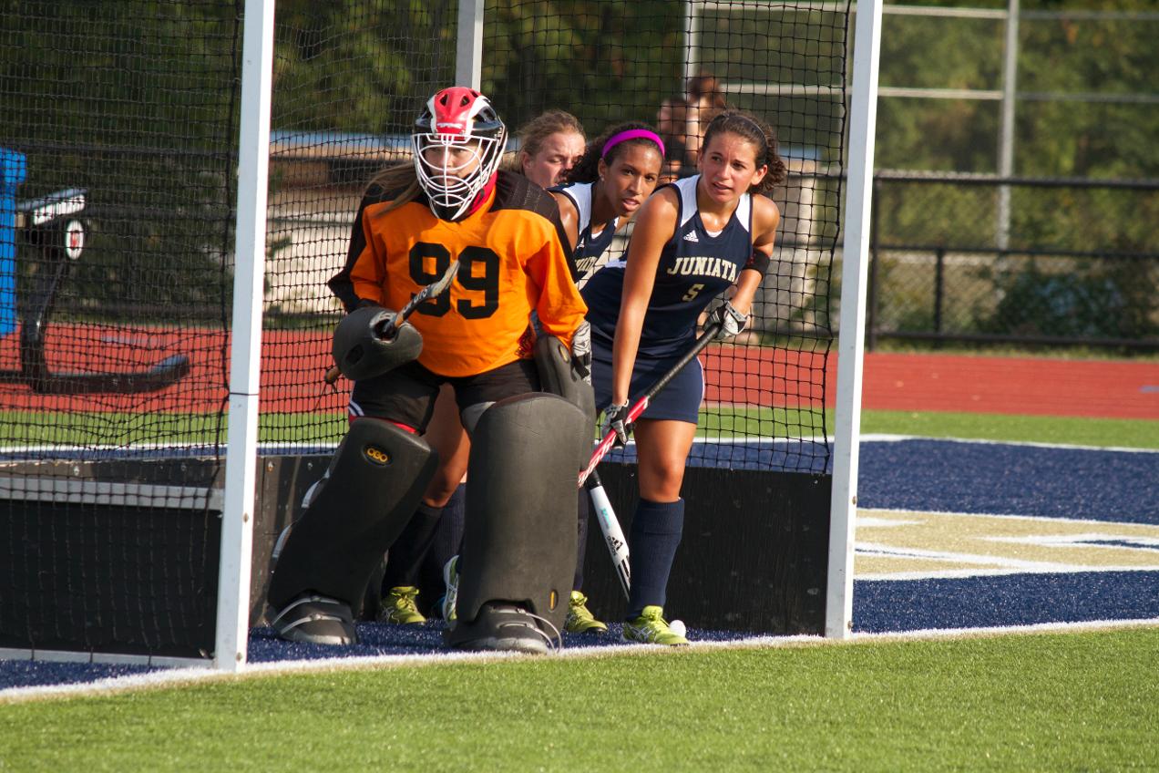 Late Second Half Rally Lifts Field Hockey to 3-1 Victory over Wilkes