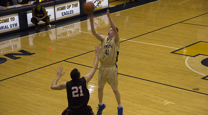Men's Hoops Downed by #14 Catholic, 75-60