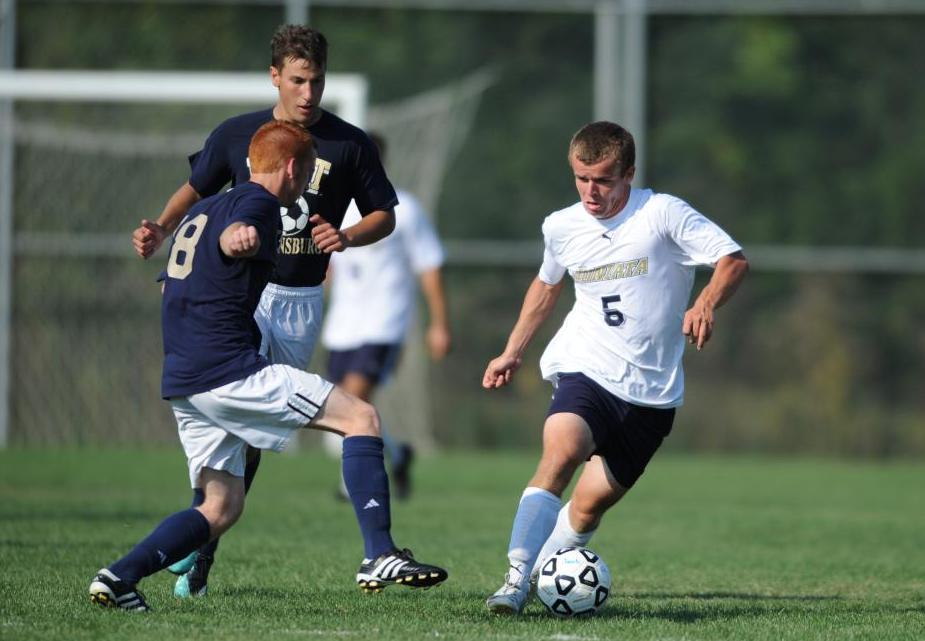 Offensive miscues lead to men’s soccer season-opening loss
