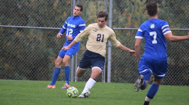 Men's Soccer Holds Off Bobcats for 5-4 Victory