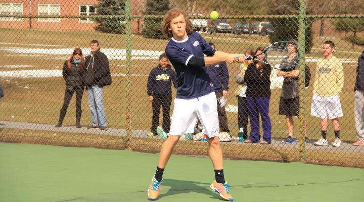 Matyas Kohout won his second singles match in a super tie-breaker 6-0, 3-6, 10-4
