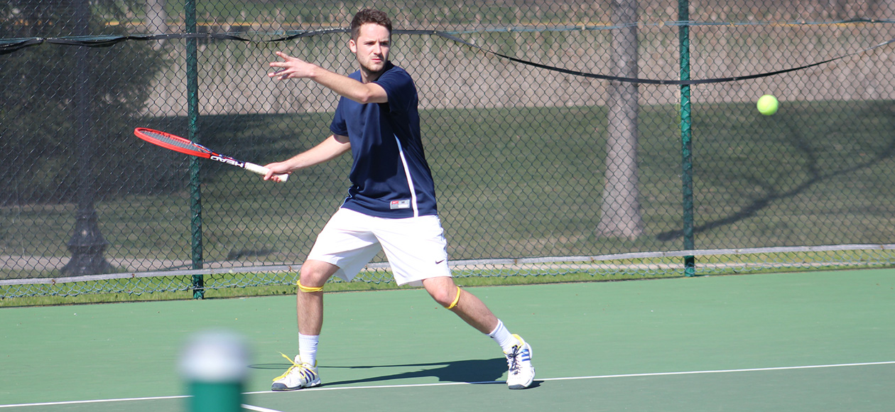 Bryan Gregory won his fourth singles match in a row on Sunday.