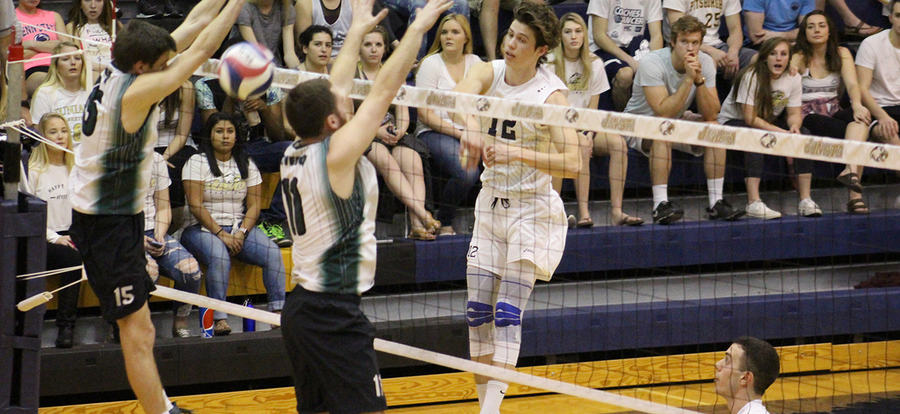 Quinn Peterson matched his career-best with 21 kills.