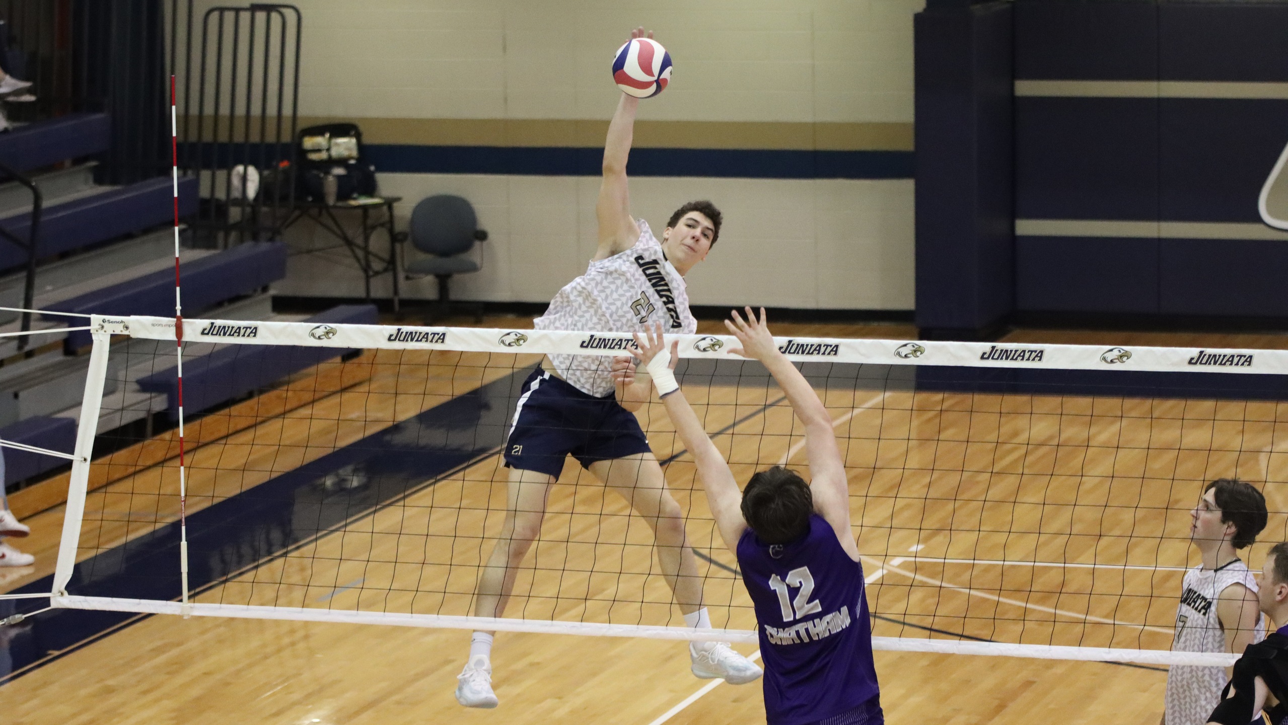 Eagles Complete Straight-Set Sweeps of Geneva and Chatham