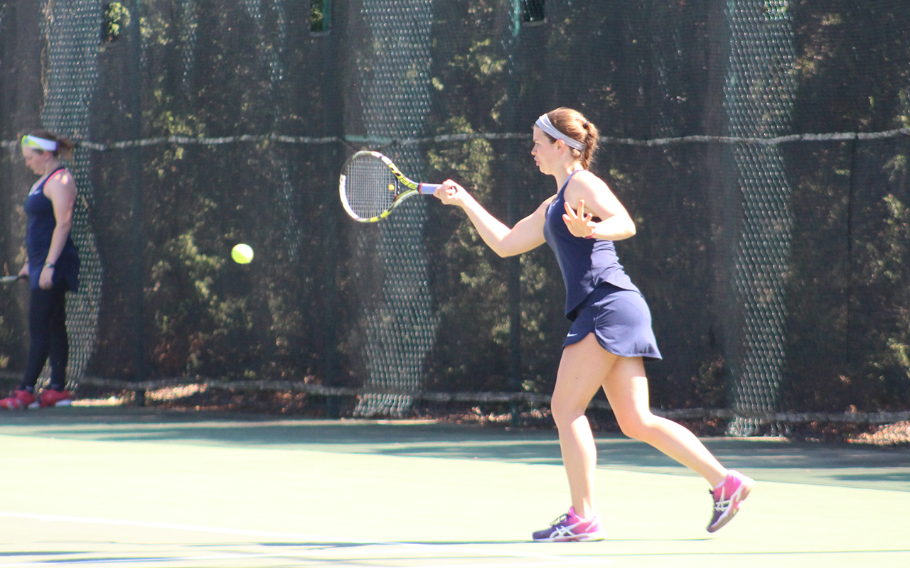 Women's Tennis Defeats Albright 7-2 in Fall Play
