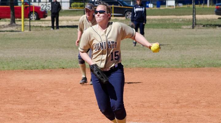 Holley Bettinger pitched seven innings and struck out four batters.