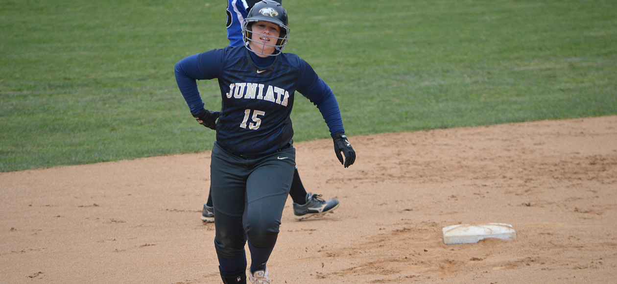 Holly Bettinger went 3-for-6 with two home runs, two runs scored, and four runs batted in against E-Town.