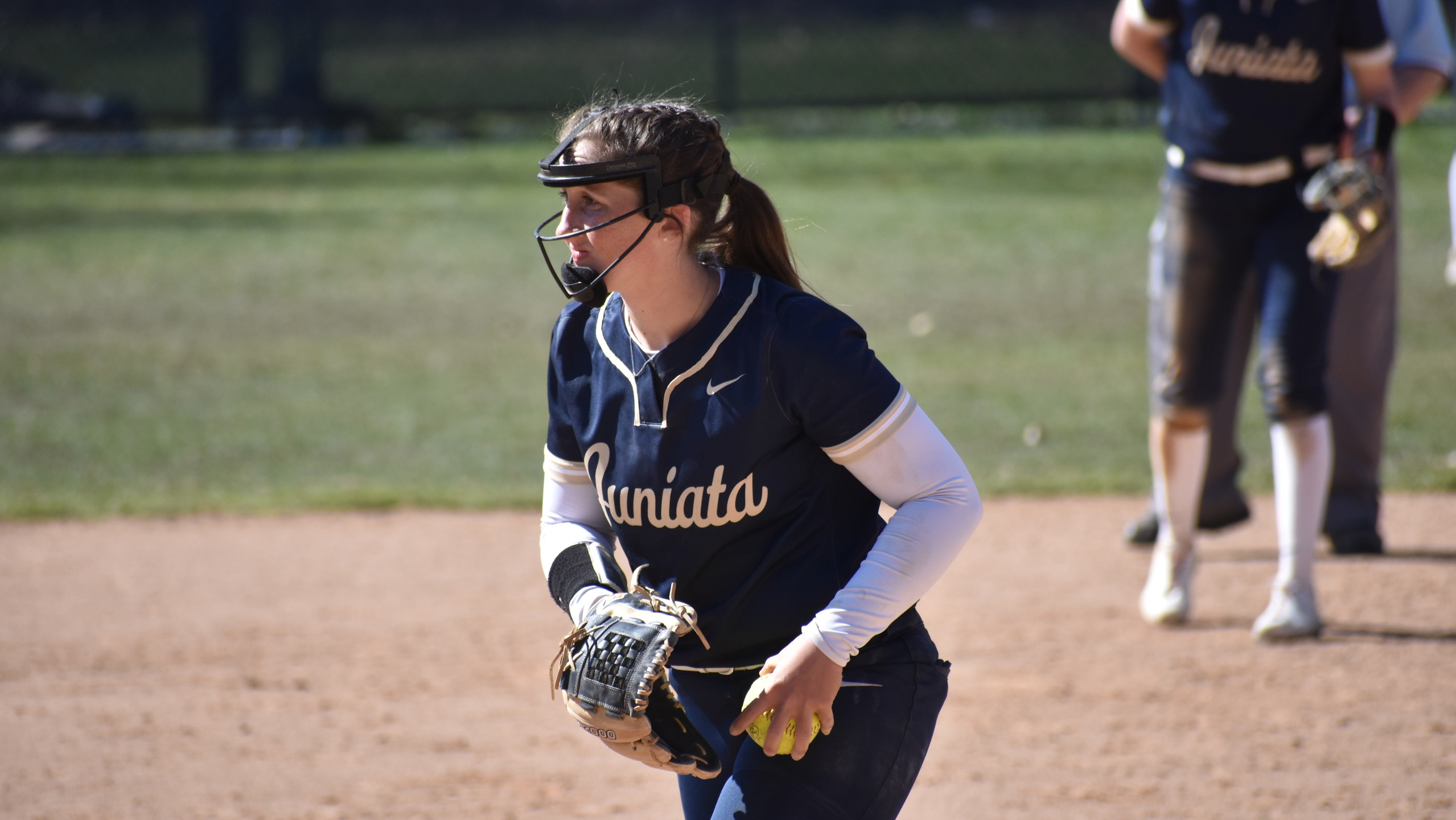 Swank's Gem in Game One & a Big Fifth Inning in Game Two Sees Softball Sweep Rangers