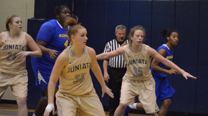 Eagles Trounce Goucher 71-33, Improve to 12-4 Overall
