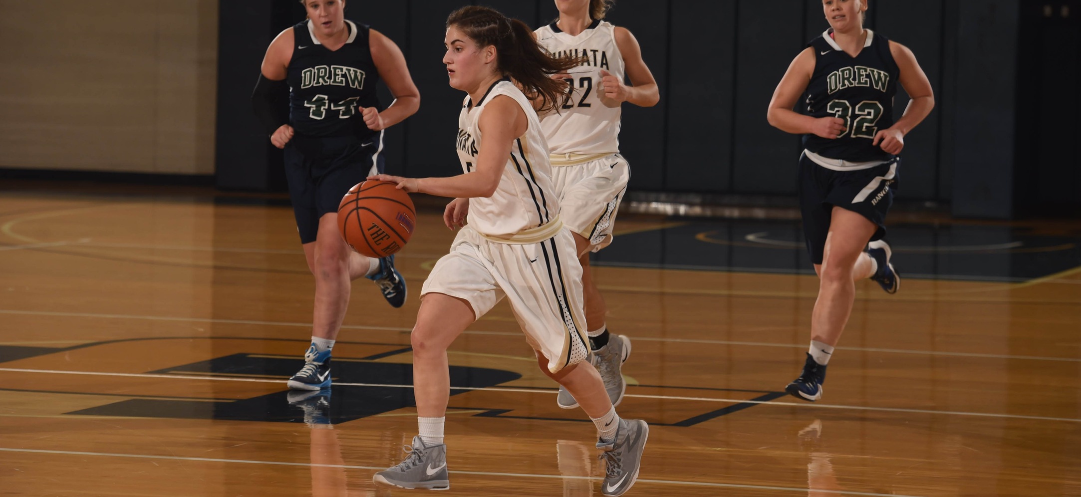 Rangers Rally Late as Women's Basketball Suffers First Defeat