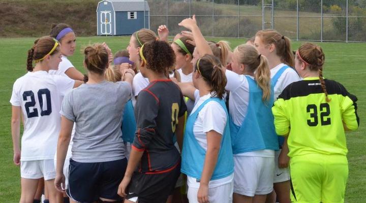 Eagles Fall 3-2 to Drew in Landmark Semifinals