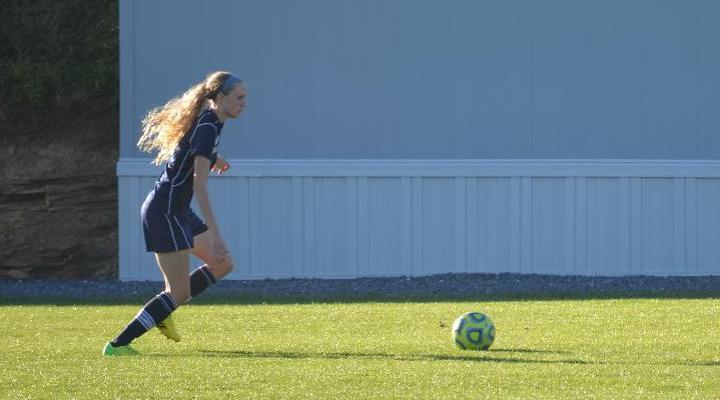 Lock’s Goal Enough for Eagles in 1-0 Victory Over Bearcats