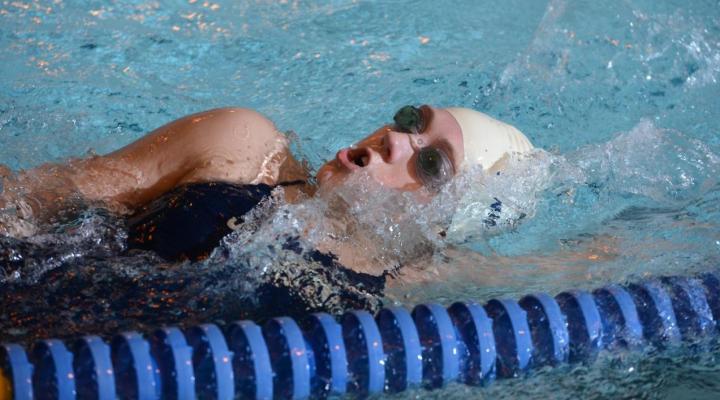 Fimple Sets Program Record, Women’s Swimming Drops Tri-Meet