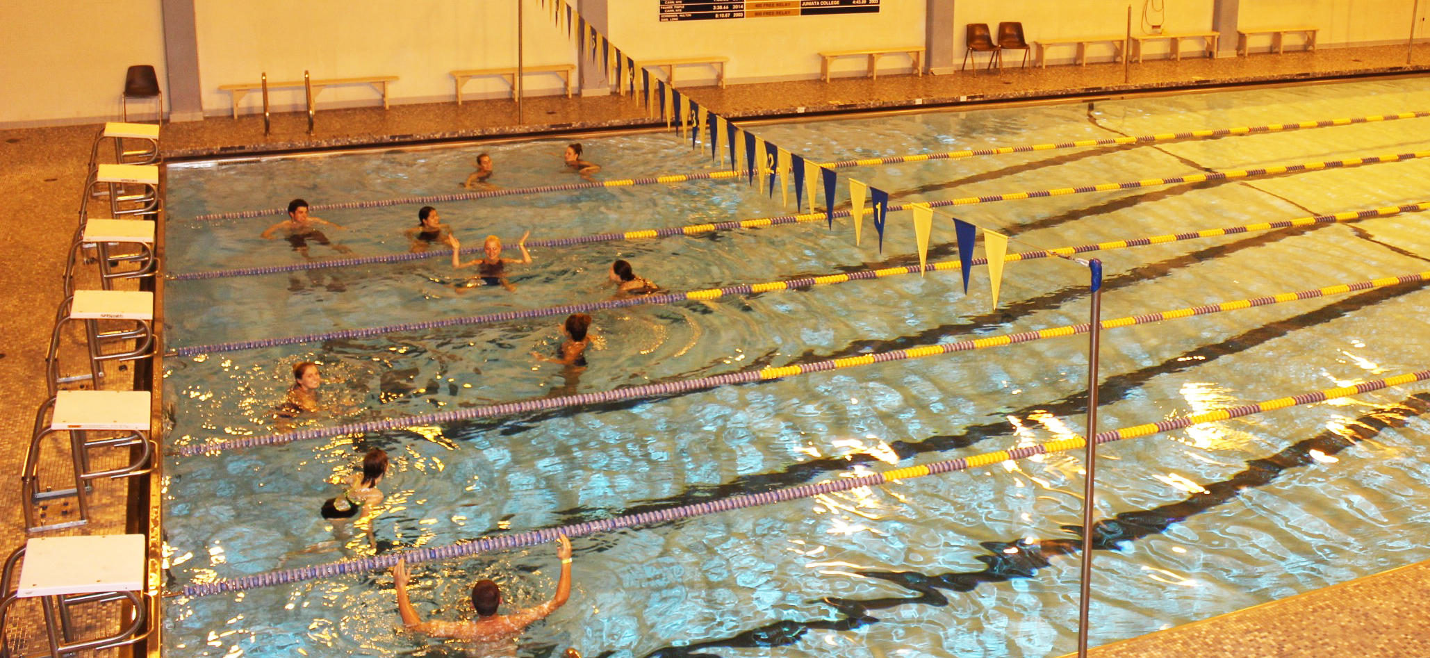 Juniata College Swim Team Participates in Tread-A-Thon to Set New World Record