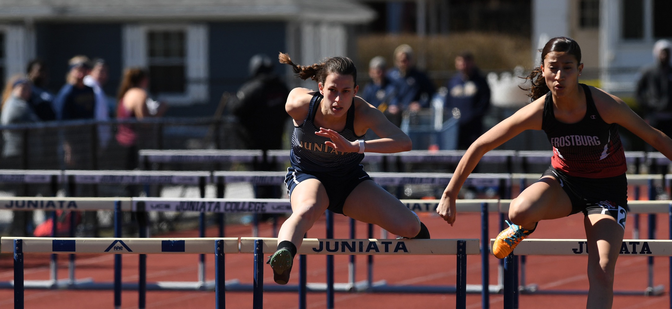 Women's Track and Field Competes at Ship Mid-Week Invite