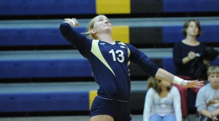 No. 21 Juniata Falls 3-0 to No. 6 Emory in First Day of Invite