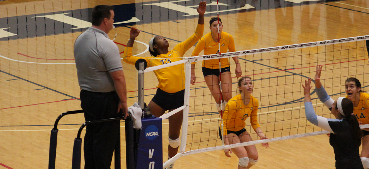 Mar-Jana Phillips had 13 kills on 25 total attacks while hitting .360. She also contributed three block assists.
