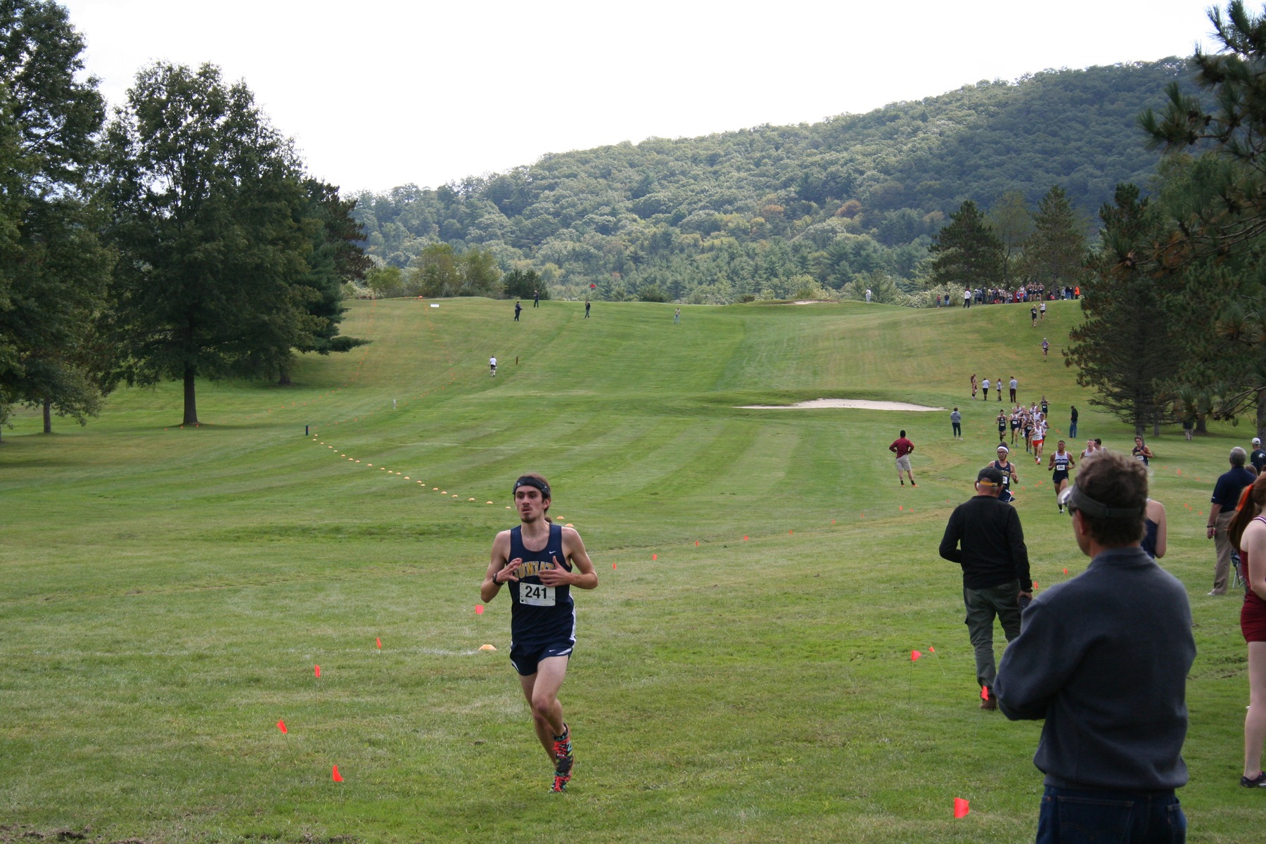 Men’s Cross County Places Third at Leopard Invitational