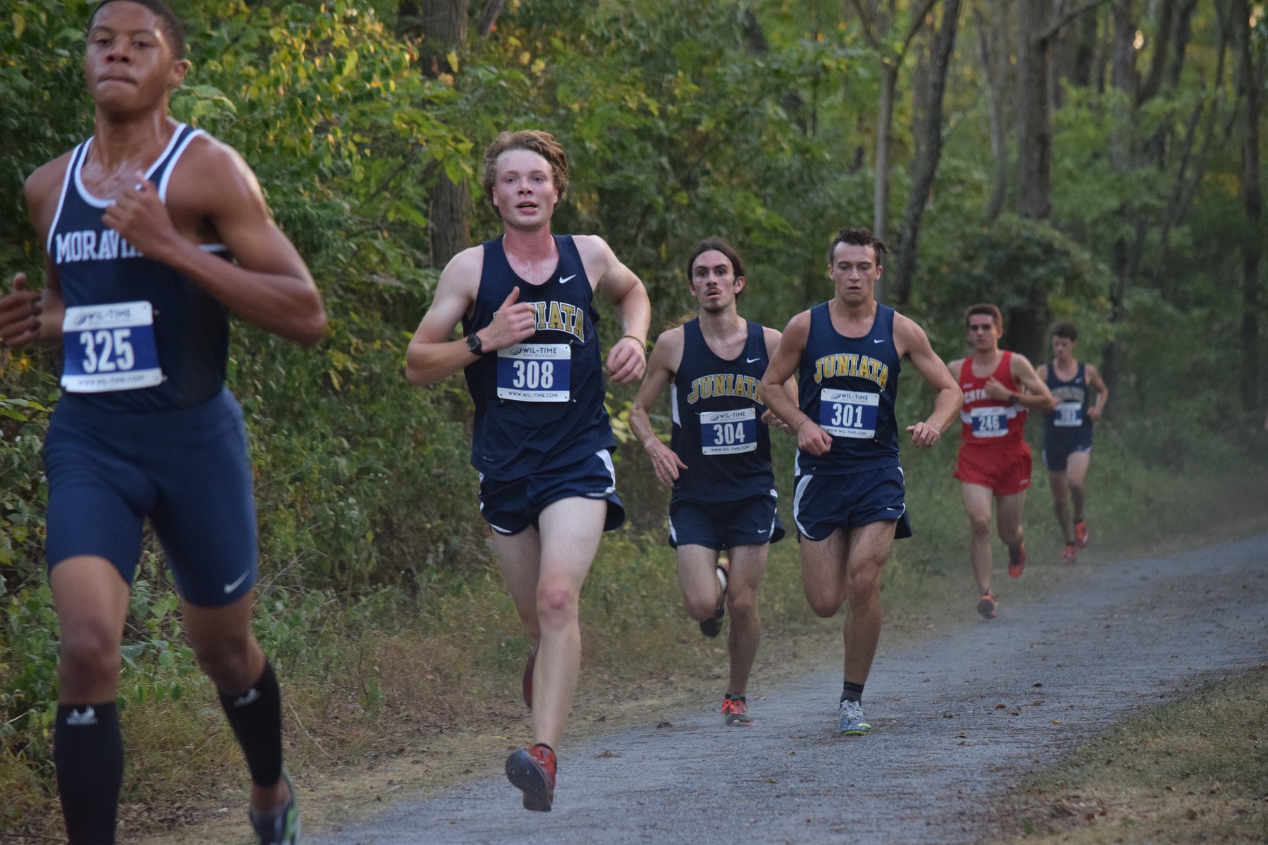 Men's Cross Country Finishes Second at Bison Invitational