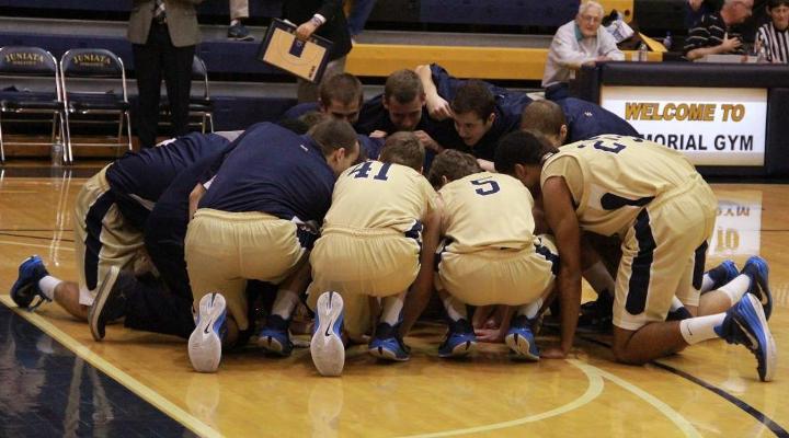 Men's Hoops Travels to Nation's Capital to Face Catholic