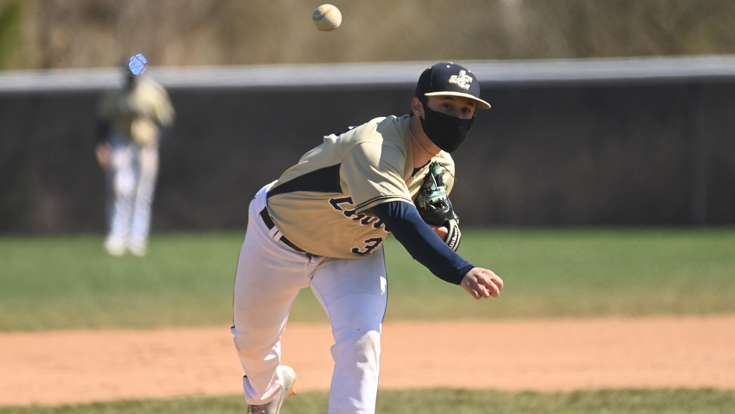Alessandroni's Complete Game Leads Eagles to Split at Moravian