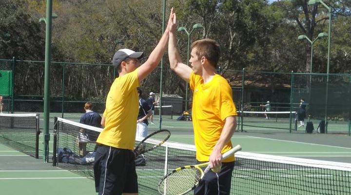 Men’s tennis wins third straight with 5-4 victory over PSU Altoona