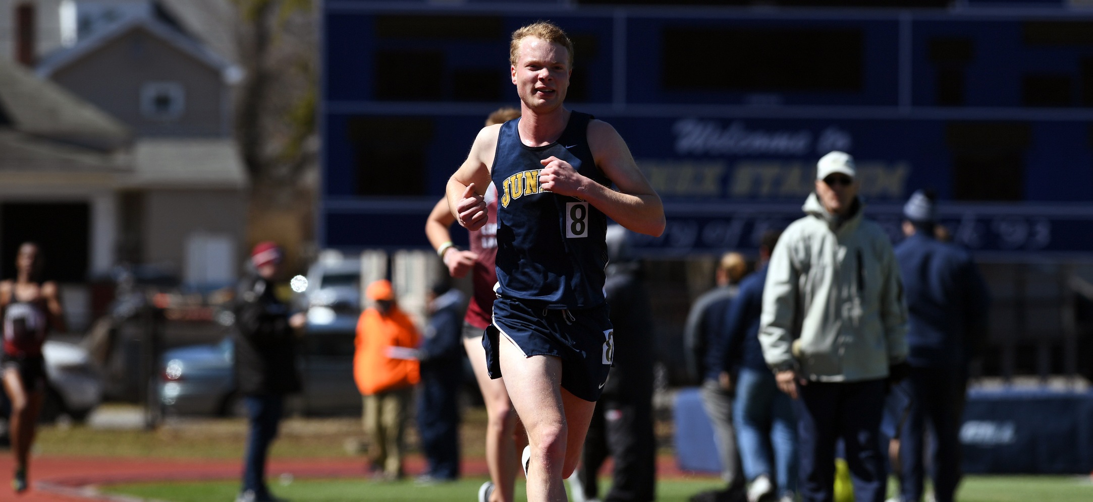 Men's Track and Field Kicks Off New Year at SU Orange and Maroon Classic