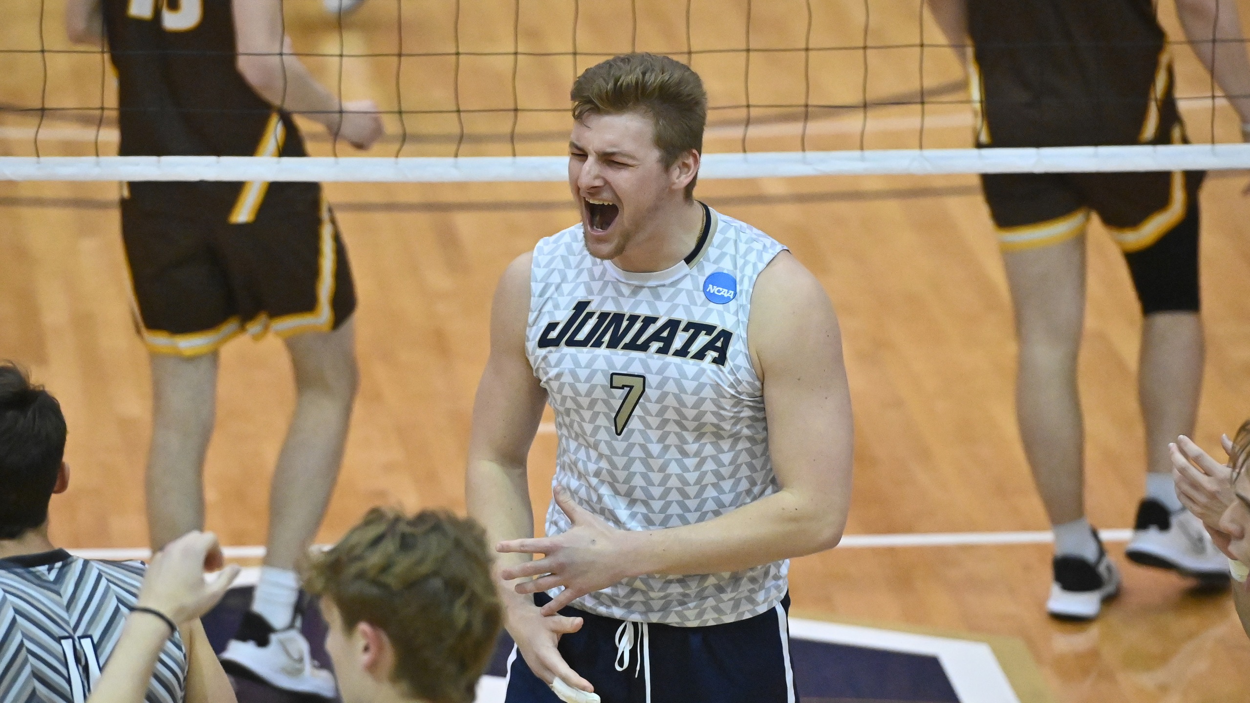 Eagles Top Yellow Jackets To Advance to the NCAA Quarterfinals As Duffy Breaks Program Record for Solo Blocks