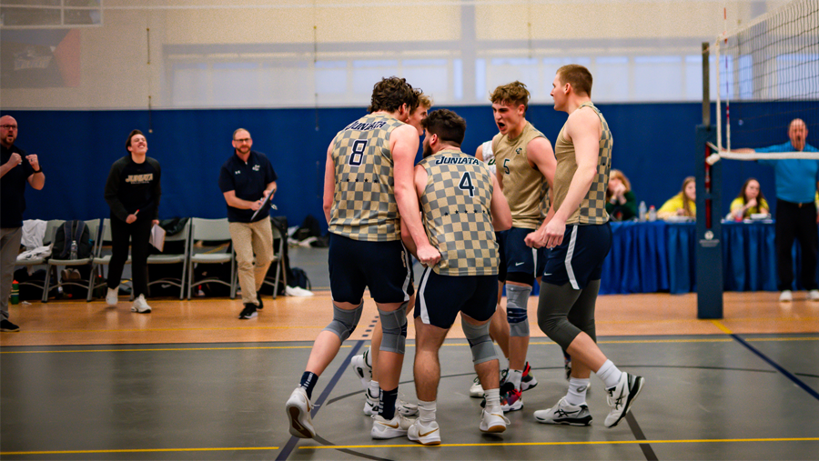 Men's Volleyball Defeats #3 Wentworth and SUNY Potsdam to Open 4-0