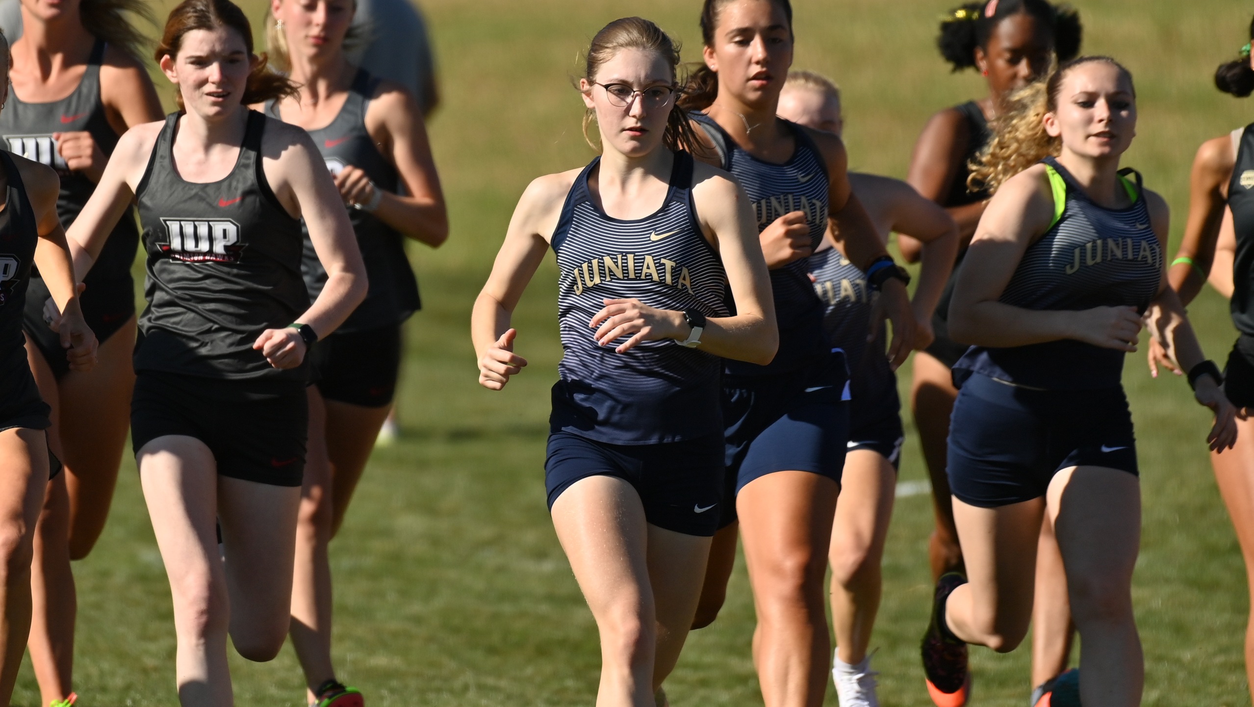 Women's Cross Country Sets 6K PRs at Aubrey Shenk Invite