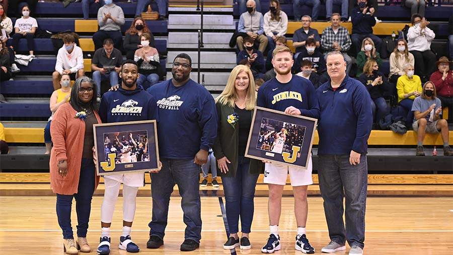 Eagles Fail to Complete Comeback on Senior Day