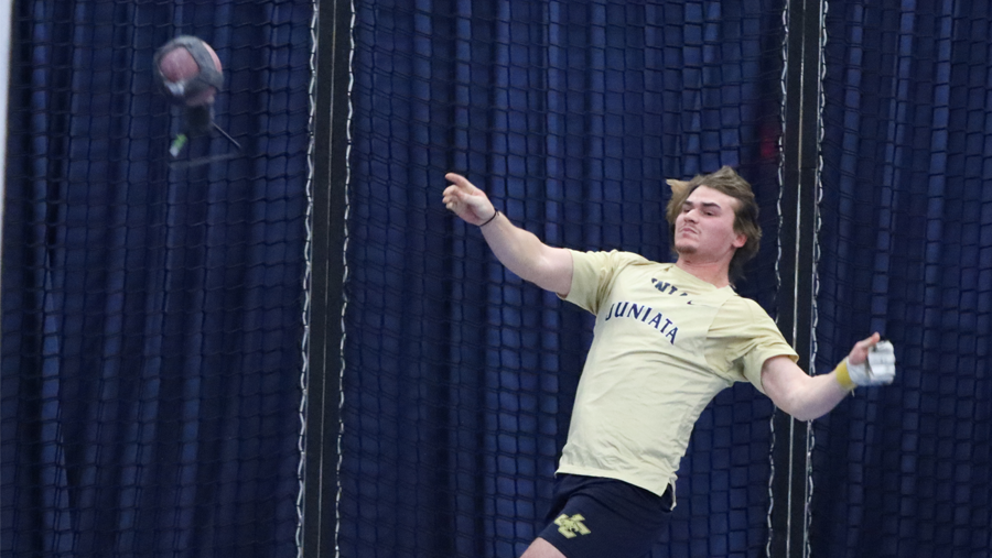Walters Rounds Out Javelin Throw Podium in Second Day of Jim Taylor Invite